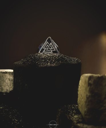 انگشتر مردانه والکنوت سه مثلثه از جنس استیل