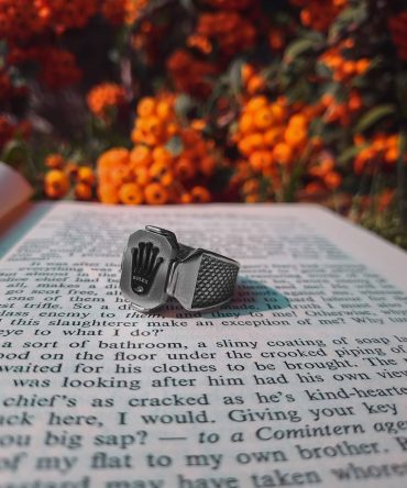 انگشتر مردانه رولکس نقره ای از جنس استیل با تاج مشکی