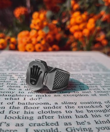 انگشتر مردانه رولکس نقره ای از جنس استیل با تاج مشکی