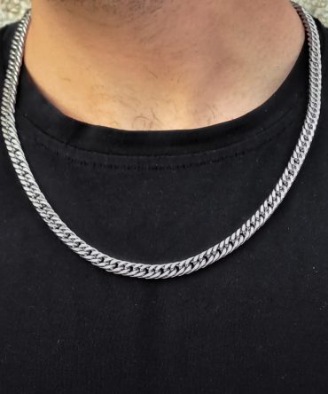 گردنبند مردانه کارتیر نقره ای از جنس استیل